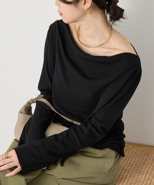 RIVE DROITE（リヴドロワ）の「予約【ワンショルやオフショルにも】ネックコンシャスカットソー（Tシャツ/カットソー・レディース・オフホワイト/ブラック・FREE）」の11枚目の写真