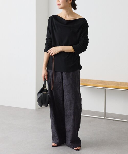 RIVE DROITE（リヴドロワ）の「予約【ワンショルやオフショルにも】ネックコンシャスカットソー（Tシャツ/カットソー・レディース・オフホワイト/ブラック・FREE）」の3枚目の写真