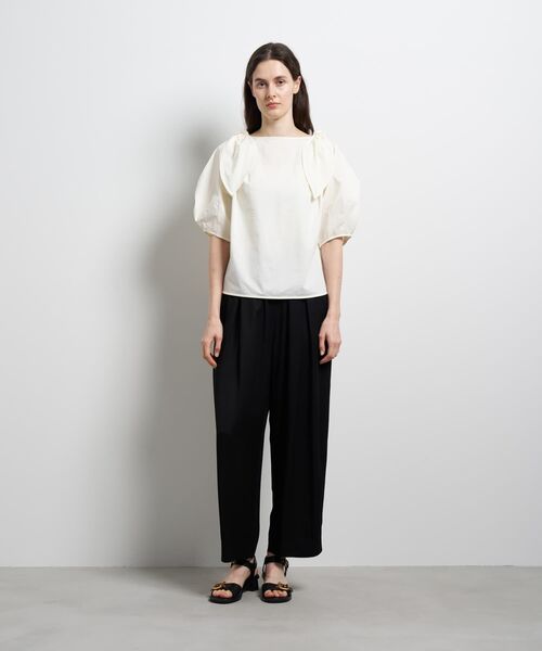 LANVIN en Bleu(ランバンオンブルー)の「ショルダーリボンカットソー(Tシャツ/カットソー・レディース・オフホワイト/ブラック・38)」の3枚目の写真