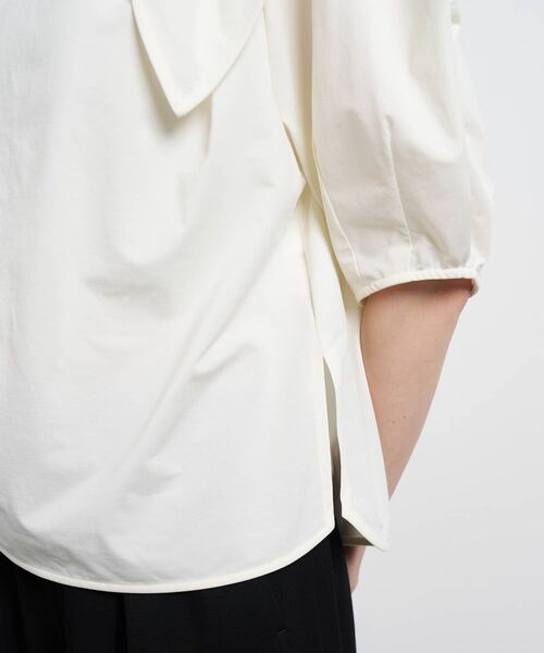 LANVIN en Bleu(ランバンオンブルー)の「ショルダーリボンカットソー(Tシャツ/カットソー・レディース・オフホワイト/ブラック・38)」の9枚目の写真
