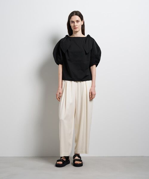 LANVIN en Bleu(ランバンオンブルー)の「ショルダーリボンカットソー(Tシャツ/カットソー・レディース・オフホワイト/ブラック・38)」の10枚目の写真
