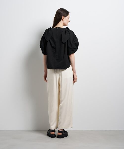 LANVIN en Bleu(ランバンオンブルー)の「ショルダーリボンカットソー(Tシャツ/カットソー・レディース・オフホワイト/ブラック・38)」の12枚目の写真