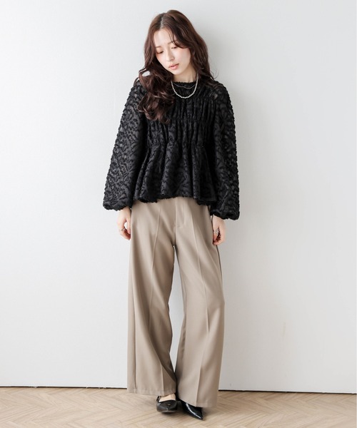 SUGAR BISKET(シュガービスケット)の「花柄ジャガードトトップス(Tシャツ/カットソー・レディース・ブラック/ホワイト・フリー)」の10枚目の写真