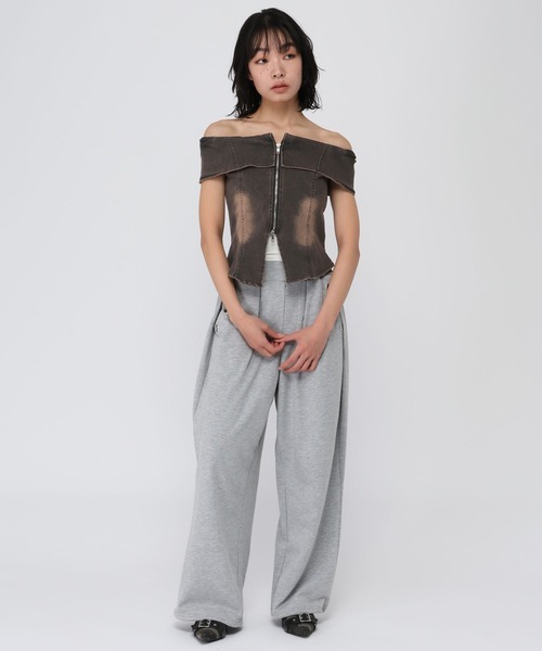 3.3 Field Trip （3.3フィールドトリップ）の「3.3 Field Trip／デニムオフショル半袖ブラウス（シャツ/ブラウス・レディース・ブラック/ブルー・FREE）」の3枚目の写真