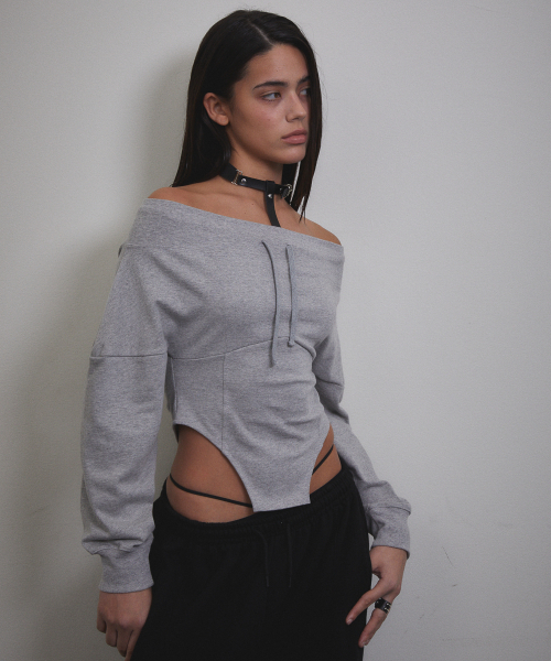 VOONT(ブント)の「Corset Off Shoulder Sweatshirt (GRAY)(スウェット・レディース・アッシュグレー・SMALL/MEDIUM)」の12枚目の写真