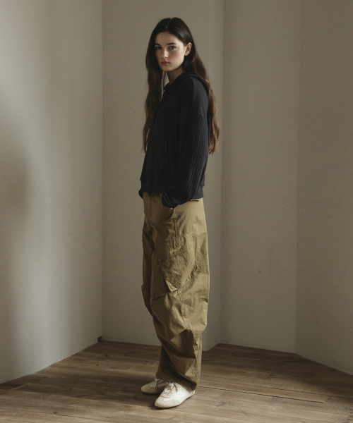 STUDIO&PARC(スタジオアンドパルク)の「Cargo Dart Pants_Brown(スウェットパンツ・レディース・ブラウン・FREE)」の5枚目の写真