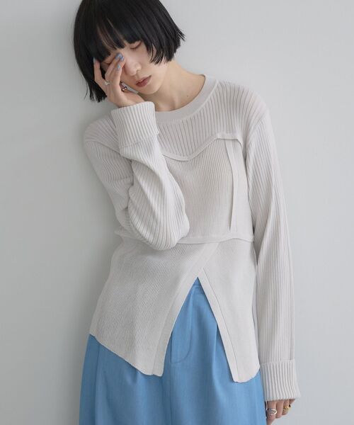 kivi(キヴィ)の「ビスチェライクニット(ニット/セーター・レディース・ブラック/ナチュラル/ライトブルー・FREE)」の2枚目の写真