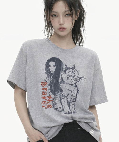 GRAVER（グレーバー）の「[ユニセックス]キャットガール半袖Tシャツ_3カラー（Tシャツ/カットソー・レディース・ホワイト/チャコールグレー/ベージュ・SMALL/MEDIUM/LARGE/X-LARGE）」の10枚目の写真