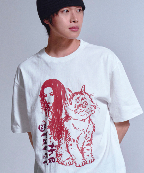GRAVER（グレーバー）の「[ユニセックス]キャットガール半袖Tシャツ_3カラー（Tシャツ/カットソー・レディース・ホワイト/チャコールグレー/ベージュ・SMALL/MEDIUM/LARGE/X-LARGE）」の12枚目の写真