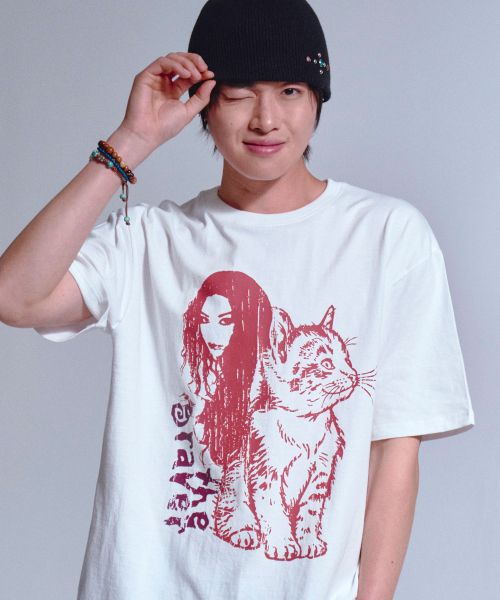 GRAVER（グレーバー）の「[ユニセックス]キャットガール半袖Tシャツ_3カラー（Tシャツ/カットソー・レディース・ホワイト/チャコールグレー/ベージュ・SMALL/MEDIUM/LARGE/X-LARGE）」の13枚目の写真