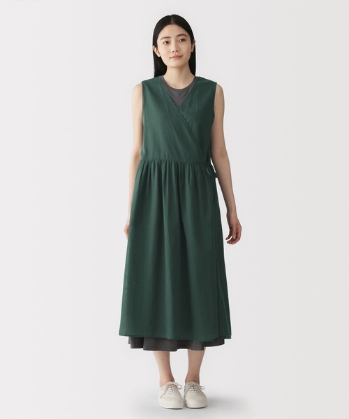無印良品(ムジルシリョウヒン)の「婦人 強撚 シアーカシュクールワンピース(ワンピース・レディース・ブラック/ダークグリーン/ベージュ・S/M/L/XL)」の3枚目の写真