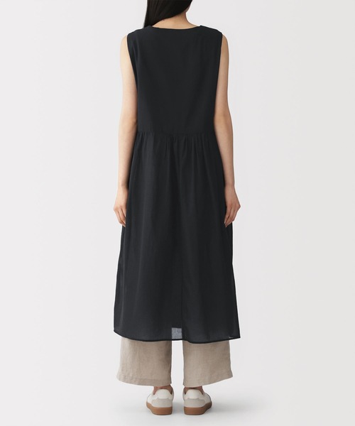 無印良品(ムジルシリョウヒン)の「婦人 強撚 シアーカシュクールワンピース(ワンピース・レディース・ブラック/ダークグリーン/ベージュ・S/M/L/XL)」の16枚目の写真
