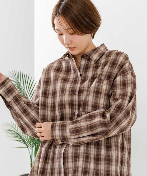 fort point(フォーポイント)の「【C-FORT POINT/フォートポイント】【長めの丈感で腰回りカバー】ベーシックチェックシャツ レギュラーカラー ゆったりシルエット チェック柄 長袖 定番 カジュアル(シャツ/ブラウス・レディース・ネイビー/ベージュ/ブラウン/グレー/ブラック・FREE)」の9枚目の写真