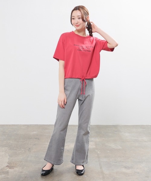 Honeys(ハニーズ)の「【ハニさら・接触冷感・UVカット】裾ドロストTシャツ(Tシャツ/カットソー・レディース・オートミール/グリーン/レッド/ブラック・L/M/S/SS)」の11枚目の写真