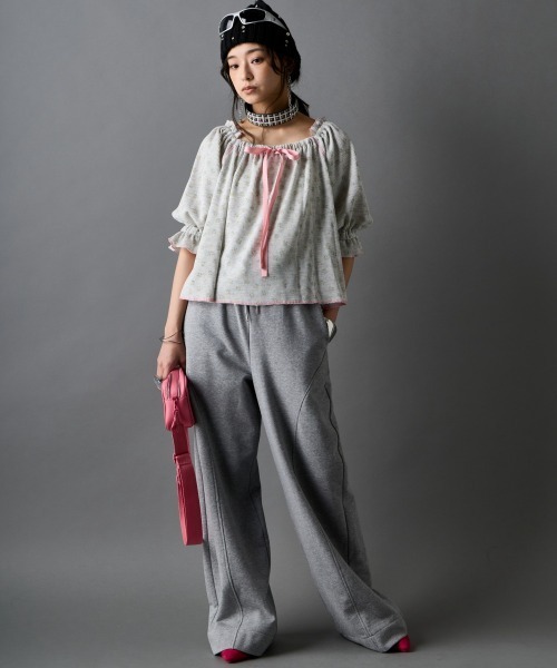 GEVS.(ジェイヴィス)の「ワッフル花柄プリントパフスリーブカットソー<大きいサイズ有>GEVS.(Tシャツ/カットソー・レディース・ライトグレー系/ネイビー系・3L/LL/L/M/5L/4L)」の14枚目の写真