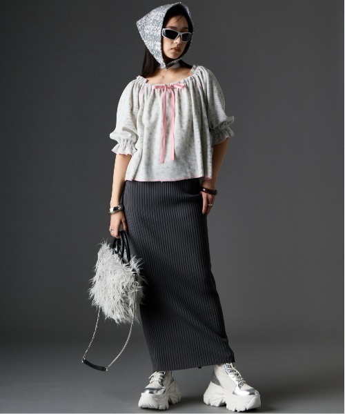 GEVS.(ジェイヴィス)の「ワッフル花柄プリントパフスリーブカットソー<大きいサイズ有>GEVS.(Tシャツ/カットソー・レディース・ライトグレー系/ネイビー系・3L/LL/L/M/5L/4L)」の12枚目の写真
