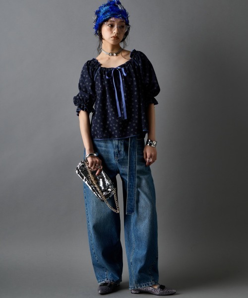 GEVS.(ジェイヴィス)の「ワッフル花柄プリントパフスリーブカットソー<大きいサイズ有>GEVS.(Tシャツ/カットソー・レディース・ライトグレー系/ネイビー系・3L/LL/L/M/5L/4L)」の7枚目の写真