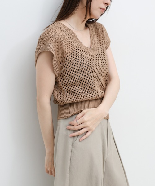 select MOCA(セレクトモカ)の「フレンチスリーブリネンタッチメッシュベスト(ベスト・レディース・アイボリー/モカ/ブラック・FREE)」の17枚目の写真