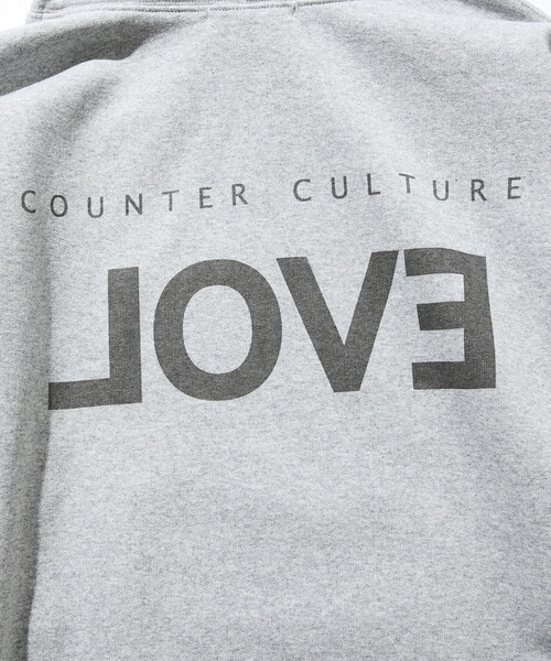 FREAK'S STORE(フリークスストア)の「限定展開 COUNTER CULTURE/カウンターカルチャー Print PARKA / パーカー(パーカー・メンズ・グレー・LARGE/SMALL/X-SMALL/MEDIUM)」の8枚目の写真