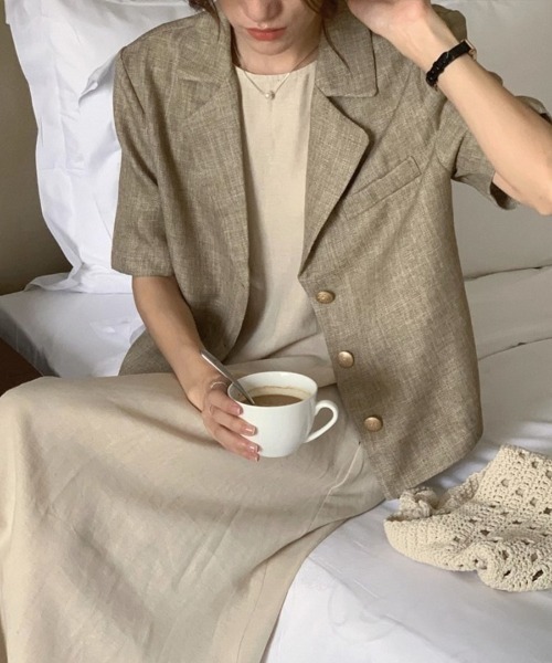 SallyLunn(サリーラン)の「バックアクセント ノースリーブワンピース(ワンピース・レディース・ライトベージュ/ブラック・MEDIUM/LARGE)」の10枚目の写真