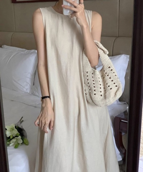 SallyLunn(サリーラン)の「バックアクセント ノースリーブワンピース(ワンピース・レディース・ライトベージュ/ブラック・MEDIUM/LARGE)」の12枚目の写真