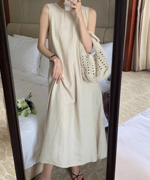 SallyLunn(サリーラン)の「バックアクセント ノースリーブワンピース(ワンピース・レディース・ライトベージュ/ブラック・MEDIUM/LARGE)」の13枚目の写真