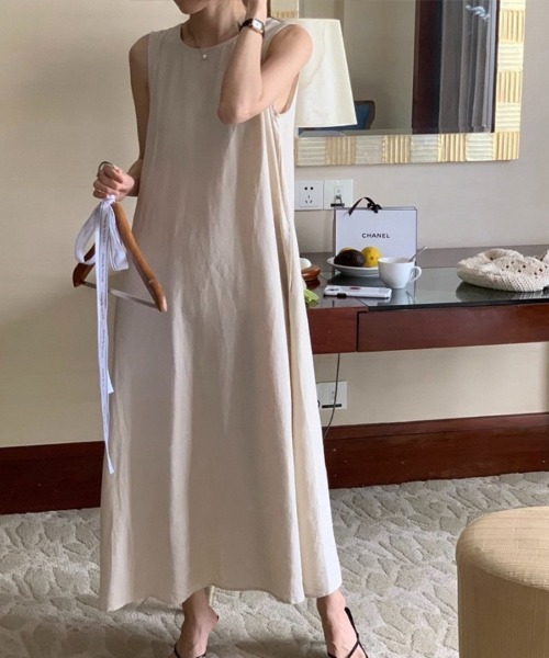 SallyLunn(サリーラン)の「バックアクセント ノースリーブワンピース(ワンピース・レディース・ライトベージュ/ブラック・MEDIUM/LARGE)」の15枚目の写真