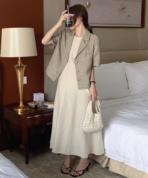 SallyLunn(サリーラン)の「バックアクセント ノースリーブワンピース(ワンピース・レディース・ライトベージュ/ブラック・MEDIUM/LARGE)」の17枚目の写真