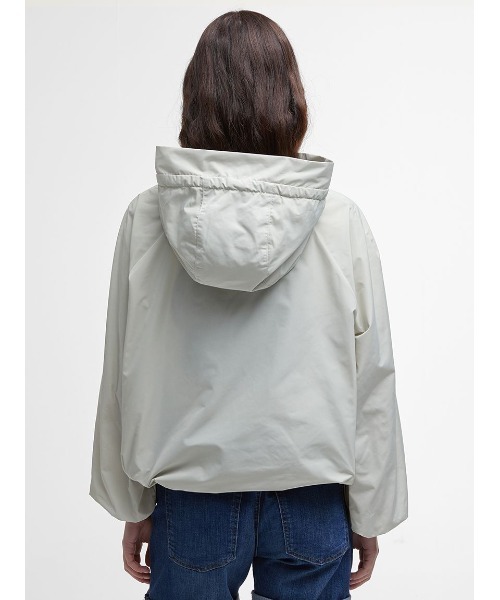 Barbour（バブアー）の「Mae シャワープルーフ ノンワックス ジャケット（レディース）（その他アウター・レディース・ブラック/ライトベージュ/オリーブ・8/10）」の6枚目の写真