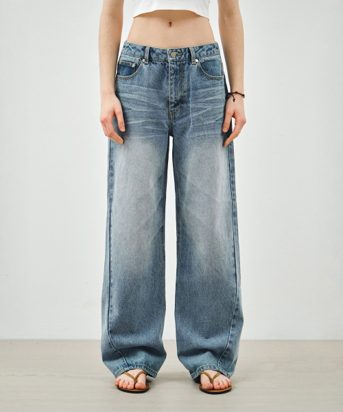 MONGDOL(モンドル)の「カーブドウォッシングデニムパンツミッドブルーMDPT082MIDBLUE(デニムパンツ・レディース・その他・SMALL/MEDIUM/LARGE)」の1枚目の写真