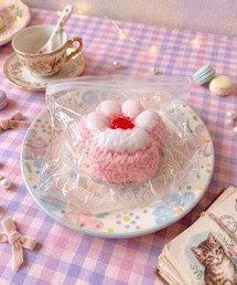 Curaful（クラフル）の「マルチケーキスクイーズ（おもちゃ）」