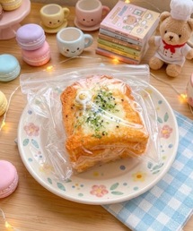 Curaful（クラフル）の「マルチケーキスクイーズ（おもちゃ）」