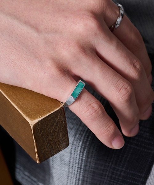 MAISON CLUB（メゾンクラブ）の「【MAISON CLUB】Square Bar Ring Silver925 KUN（リング・メンズ・ターコイズブルー/ブラック/ネイビー/ホワイト/ブラウン/グリーン・FREE）」の4枚目の写真