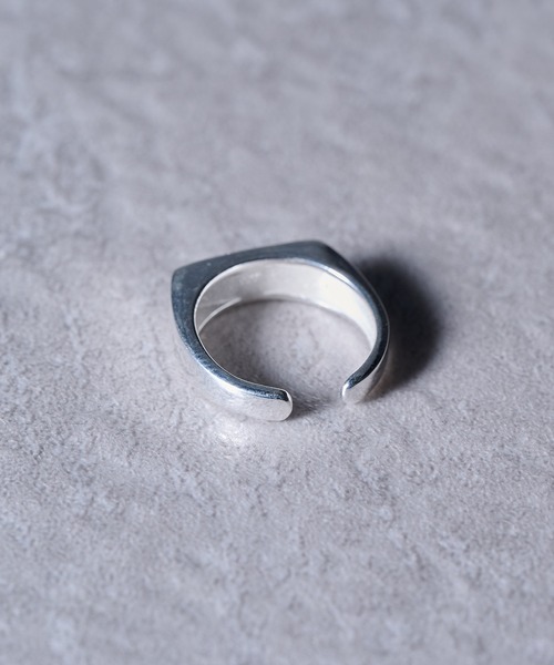 MAISON CLUB（メゾンクラブ）の「【MAISON CLUB】Square Bar Ring Silver925 KUN（リング・メンズ・ターコイズブルー/ブラック/ネイビー/ホワイト/ブラウン/グリーン・FREE）」の8枚目の写真