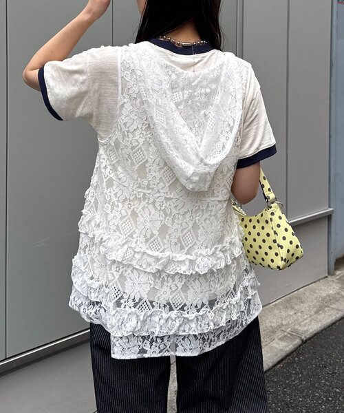 CIAOPANIC（チャオパニック）の「フリフリレースフードベスト（シャツ/ブラウス・レディース・ホワイト/ボルドー/ブラック・ONE SIZE）」の8枚目の写真