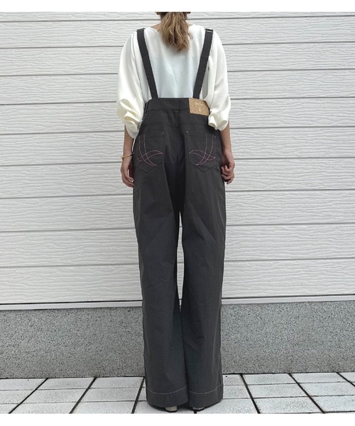Q（キュー）の「サスペパンツ（サロペット/オーバーオール・レディース・チャコールグレー・MEDIUM）」の14枚目の写真