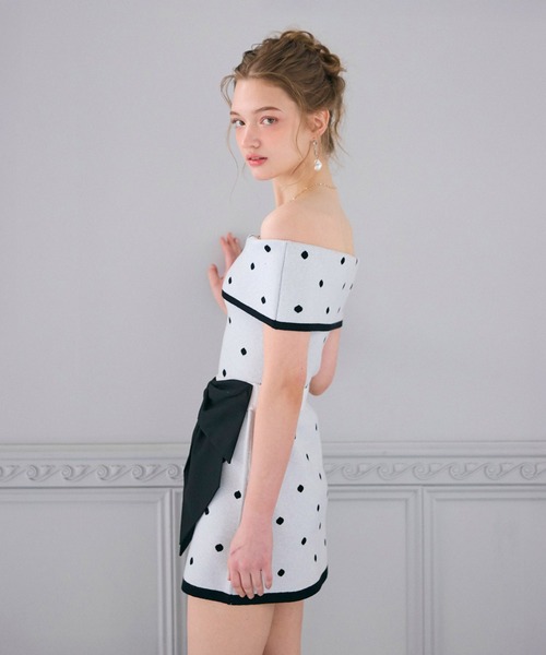 ROYAL PARTY（ロイヤルパーティー）の「BIGリボンドットジャガードニットミニスカート（スカート・レディース・ブラック/ベージュ/オフホワイト・FREE）」の5枚目の写真