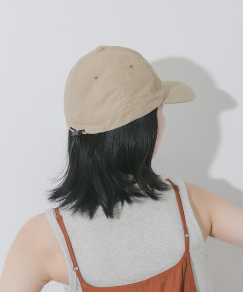 SMELLY（スメリー）の「『撥水/UVカット』ドロストナイロンキャップ（キャップ・レディース・ベージュ/ブラック・-）」の22枚目の写真
