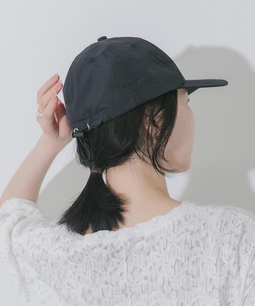 SMELLY（スメリー）の「『撥水/UVカット』ドロストナイロンキャップ（キャップ・レディース・ベージュ/ブラック・-）」の8枚目の写真