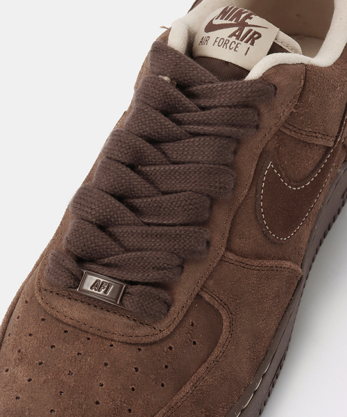 NIKE(ナイキ)の「NIKE WMNS AIR FORCE 1 '07 FQ8901-259(スニーカー・メンズ・ブラウン・28.5cm/25cm/24.5cm/24cm/23.5cm/23cm/28cm/27.5cm/27cm/26.5cm/26cm/25.5cm/29cm)」の6枚目の写真