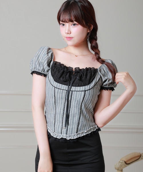 Anely(アネリー)の「Anely コットン ストライプ柄 ギャザー リボン パフスリーブ ブラウス(シャツ/ブラウス・レディース・ブルー/ブラック・FREE)」の1枚目の写真