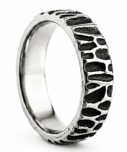 MARK-4（マーク4）の「INKBOLT RING（リング・メンズ・その他・15号/17号/20号/23号/26号）」の2枚目の写真