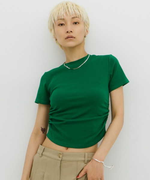 HANNE（アン）の「サイドギャザーコンパクトTEE（Tシャツ/カットソー・レディース・レッド/ホワイト/ブラック/グリーン/ブラウン・FREE）」の4枚目の写真