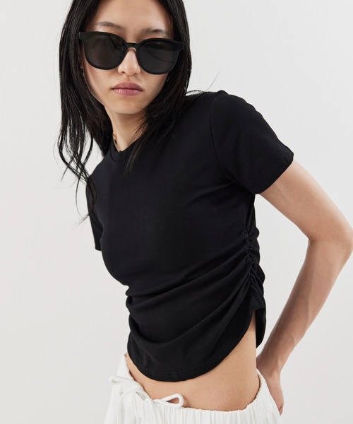 HANNE（アン）の「サイドギャザーコンパクトTEE（Tシャツ/カットソー・レディース・レッド/ホワイト/ブラック/グリーン/ブラウン・FREE）」の15枚目の写真