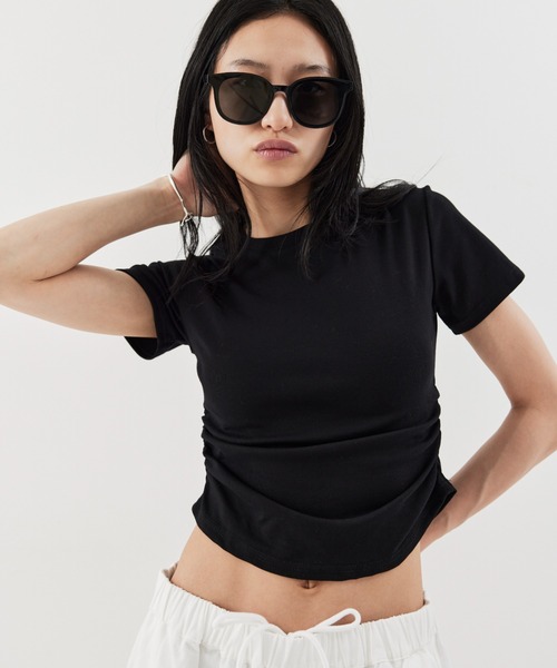 HANNE（アン）の「サイドギャザーコンパクトTEE（Tシャツ/カットソー・レディース・レッド/ホワイト/ブラック/グリーン/ブラウン・FREE）」の14枚目の写真