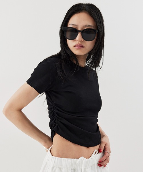 HANNE（アン）の「サイドギャザーコンパクトTEE（Tシャツ/カットソー・レディース・レッド/ホワイト/ブラック/グリーン/ブラウン・FREE）」の13枚目の写真