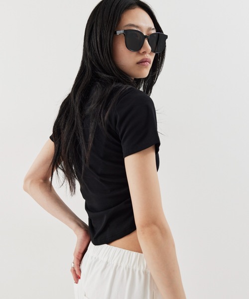 HANNE（アン）の「サイドギャザーコンパクトTEE（Tシャツ/カットソー・レディース・レッド/ホワイト/ブラック/グリーン/ブラウン・FREE）」の12枚目の写真