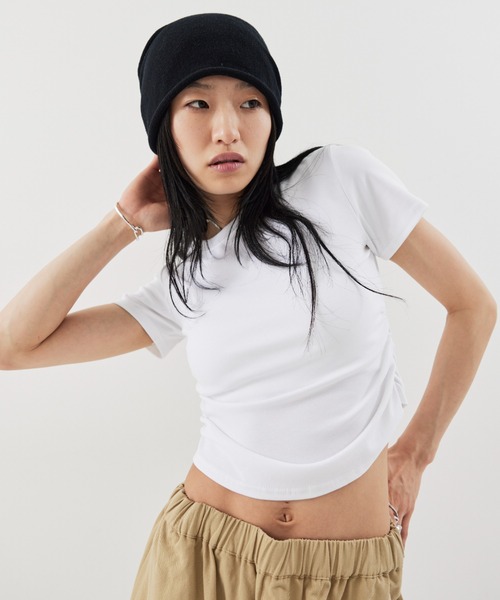 HANNE（アン）の「サイドギャザーコンパクトTEE（Tシャツ/カットソー・レディース・レッド/ホワイト/ブラック/グリーン/ブラウン・FREE）」の6枚目の写真