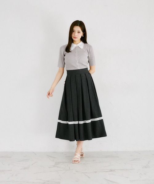 tocco closet(トッコ クローゼット)の「裾レース装飾バックレースアップタックボリュームフレアデニムスカート(スカート・レディース・ブラック/インディゴブルー・M)」の3枚目の写真