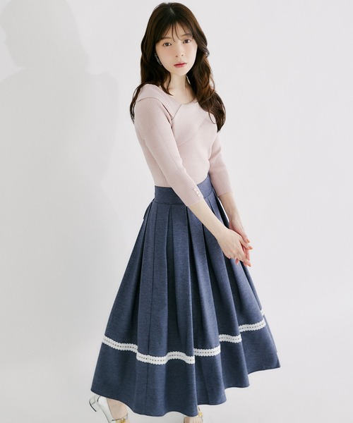 tocco closet(トッコ クローゼット)の「裾レース装飾バックレースアップタックボリュームフレアデニムスカート(スカート・レディース・ブラック/インディゴブルー・M)」の9枚目の写真